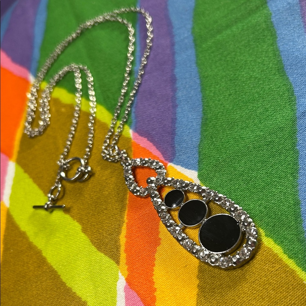 Silver tone and Black Teardrop costume Necklace